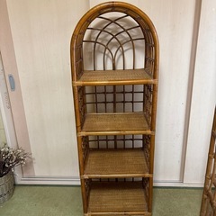 【籐家具】アンティークラタン4段棚と鏡付きスリッパ棚2点セットの画像