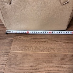 TOCCA ハンドバッグ　オンワード樫山　ベージュ色　牛革の画像