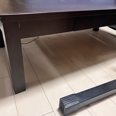 テーブル
