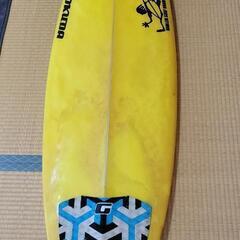 江戸川区葛西または千葉県御宿海岸で手渡し限定ハーレムサーフボードの画像