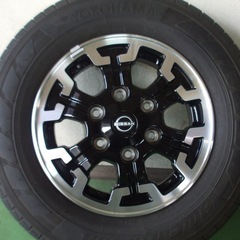 キャラバン E26 純正アルミホイール