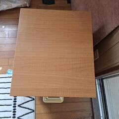 コロ付きキャビネットの画像