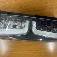 タント　テールレンズ