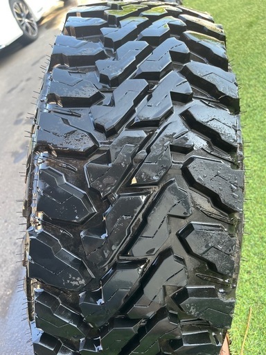 値下げしました！ランクルのタイヤ✨LT285/75R16