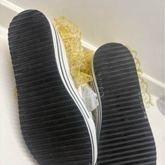 プレイボーイスニーカーの画像