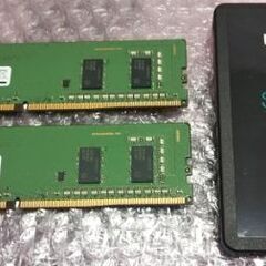 【メモリ+ほぼ新品SSD】デスク用 DDR4 4Gx2と2.5インチSSD 240G(ほぼ新品)セット     の画像