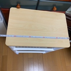  テーブルワゴンの画像