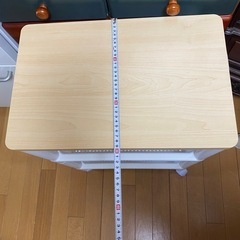  テーブルワゴンの画像