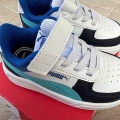 【お取引中】✨PUMA新品スニーカー14センチ（14.5）2足セット　箱付き　の画像
