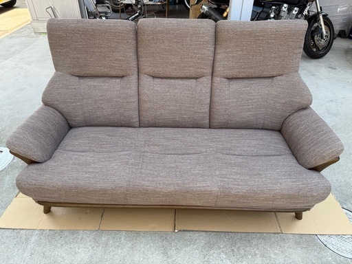 ニトリ3人掛け布張りソファ(コウテイ3 DR-DMO)