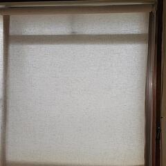 ニトリ　ロールスクリーン　中古