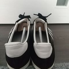 adidasスニーカー GAZELLE アディダススニーカーの画像