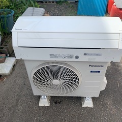 電気工事士が取外した6畳用中古エアコン　