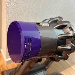 【訳あり説明欄一読ください】ダイソンコードレス掃除機 v10 一式セット　の画像