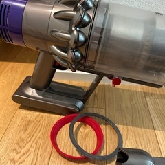 【訳あり説明欄一読ください】ダイソンコードレス掃除機 v10 一式セット　の画像