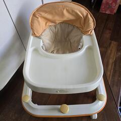 Combi: 歩行器 差し上げます