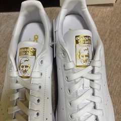 新品未使用品adidas スタンスミスの画像