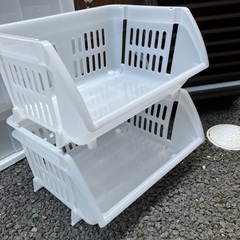 無料の積み重ね可能な収納