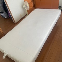 シングルベッド　