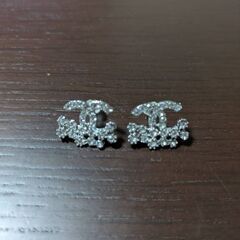 シャネルピアス