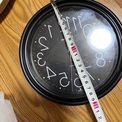 掛け時計　逆時計の画像