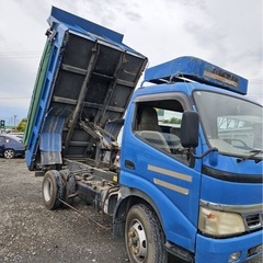 日野ダンプ4トン車の画像