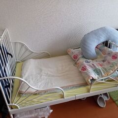 IKEA　子ども用伸長式ベッド　MINNEN