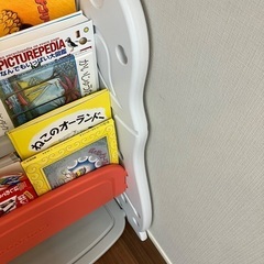 JTC 絵本棚の画像