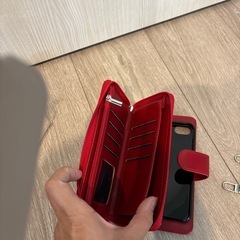 【新品】iPhone 7用　ストラップ付手帳型ケース　レッド　多機能の画像