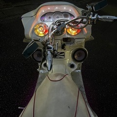 フルカスタム⭐︎マジェスティC⭐︎オーディオスピーカー6発⭐︎エアロ⭐︎ローダウンまの画像