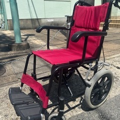 介助式車椅子の画像