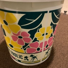 バンビ　おもちゃ缶の画像