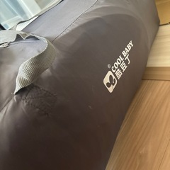 折りたたみベビーベッドの画像