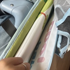 折りたたみベビーベッドの画像