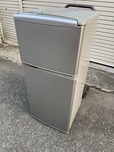 ⭐️AQUAノンフロン直冷式冷凍冷蔵庫 AQR-111D⭐️