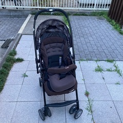 コンビ　ベビーカー　メチャカルファーストα エッグショック