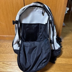 リュック　25Lくらい　腰ベルト付きの画像