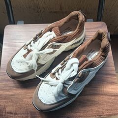 新品 23.5cm レディース スニーカー ホワイト ブラウン ...