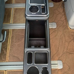 センターコンソールボックスの画像