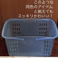 美品　used 泡で出るソープ容器のみ 水色×白色の画像