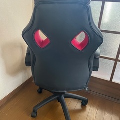 美品　ゲーミングチェアの画像