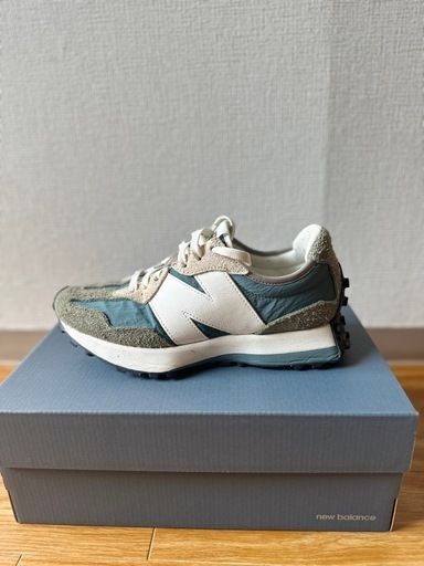 New Balance（ニューバランス）327 スニーカー（ユニセックス）