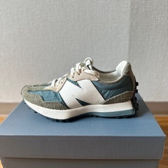 New Balance（ニューバランス）327 スニーカー（ユニセックス）の画像