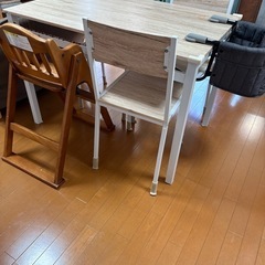 (お譲り先確定)ダイニングテーブル、チェア