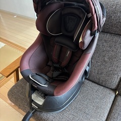 チャイルドシート　コンビ　説明書付き！