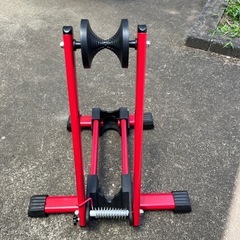 自転車スタンド　クロスバイク、ロードバイク、マウンテンバイク等に。倉庫内使用中古品の画像
