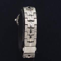 値下げ❗️No.13  稼働 良品 DORISBLASER QZ シルバー文字盤 石付 ローマン ラウンド レディース腕時計 の画像