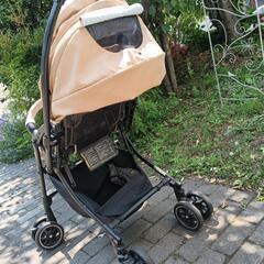 Combiベビーカーの画像