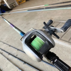 船釣り用小物ロットとリールの画像