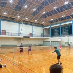 バドミントンやるよ🏸🏸
